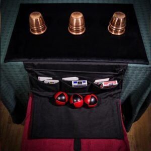 D'Servante by Elías D'Sastre