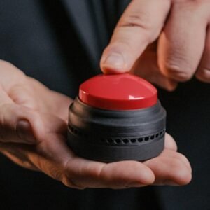 Jo?o Miranda Magic presents The Button by Chris James featuring Craig Petty