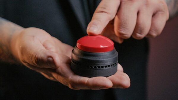 Jo?o Miranda Magic presents The Button by Chris James featuring Craig Petty