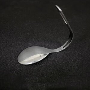 Armando Coda - Spoon Bending (Spanish)
